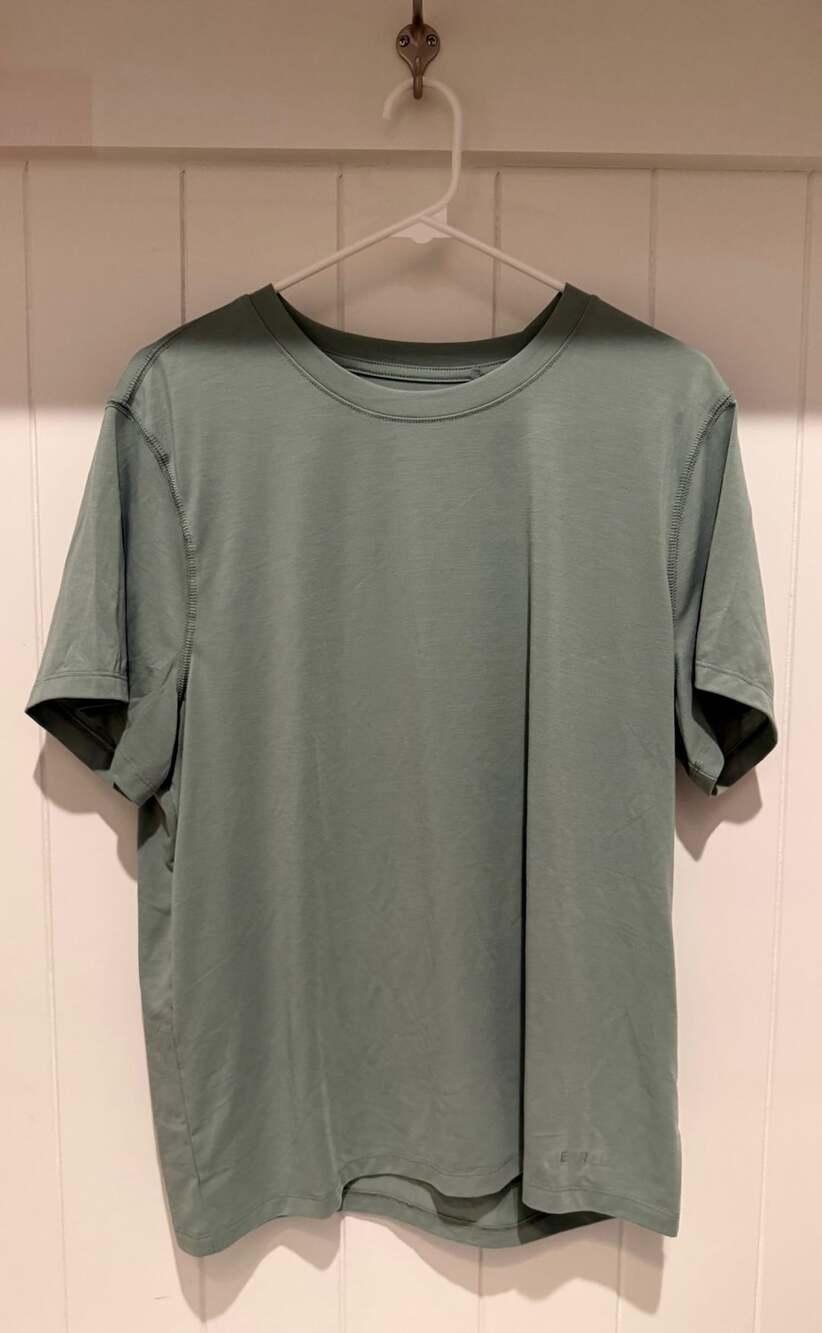 Merrell Short Sleeve T-Shirt Size XL Sage Green Crewneck